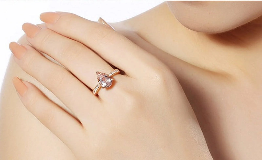 1.50 Carat Morganite and Diamond Halo Engagement Ring in Rose Gold D809