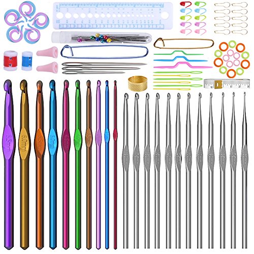 9 Ergonomic Crochet Hooks Set with Case D681