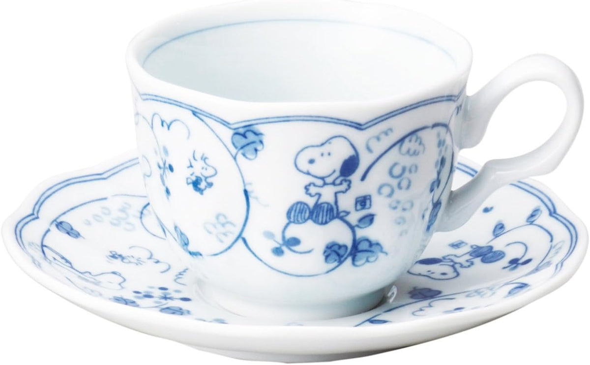 Blue and White Tea Cup and Saucer Set E909