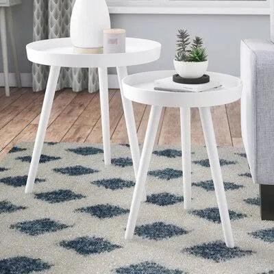 2 Piece Nesting Tables White W144233
