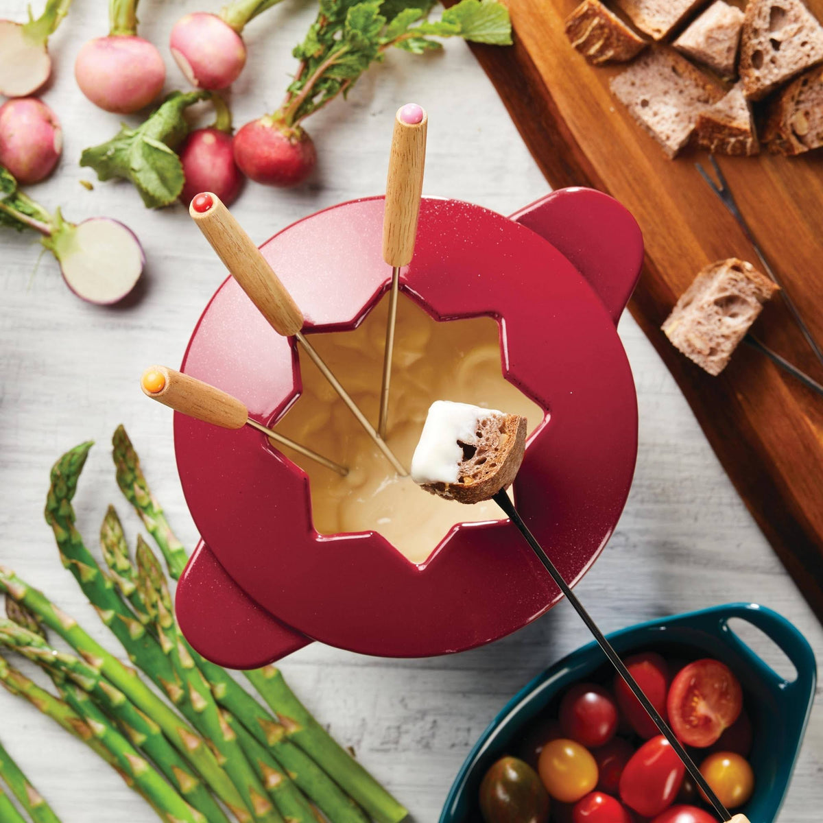 1.5-Quart Red Cast Iron Fondue Pot Set A1226
