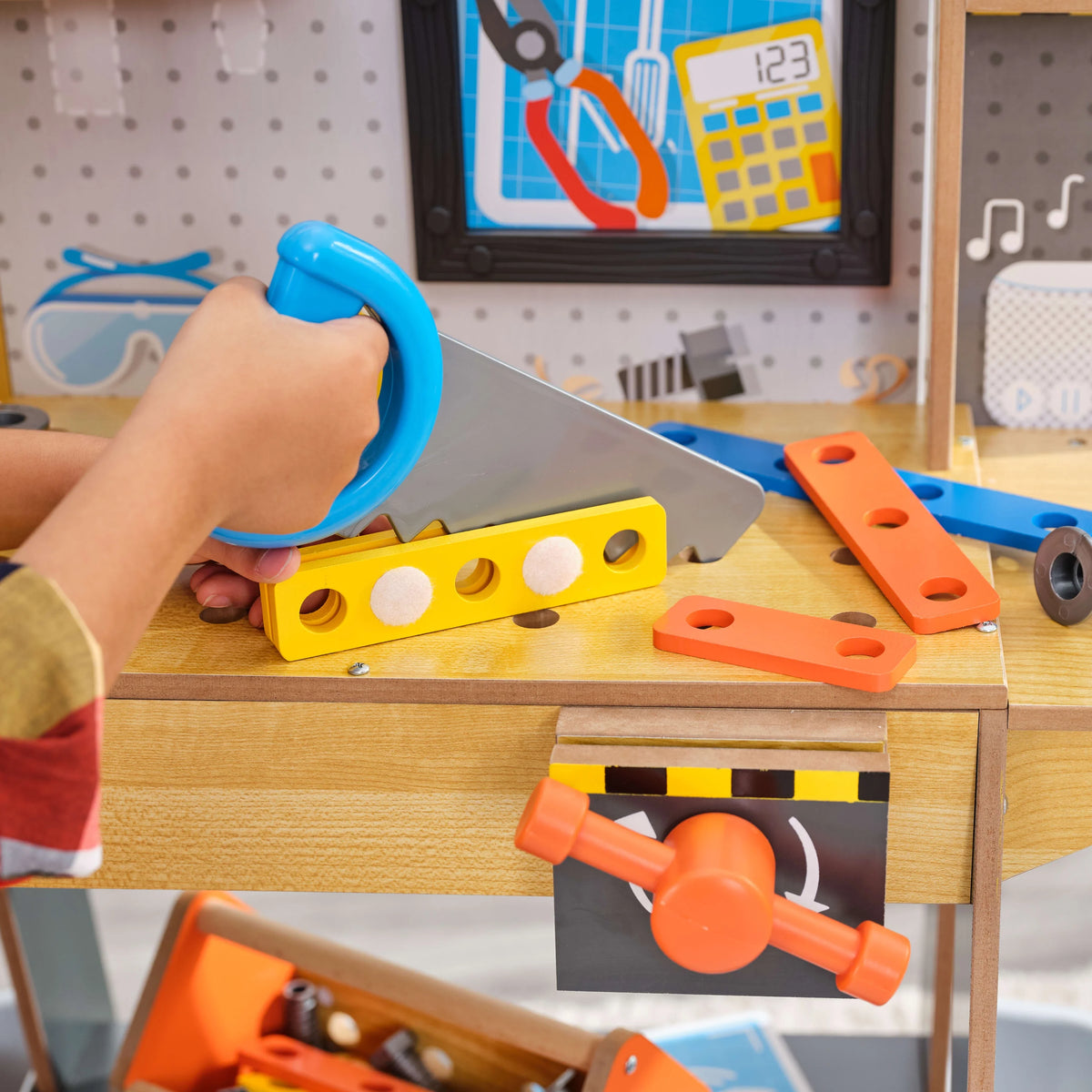 Wooden Play Workbench with 40+ Accessories and Working Drill C7528
